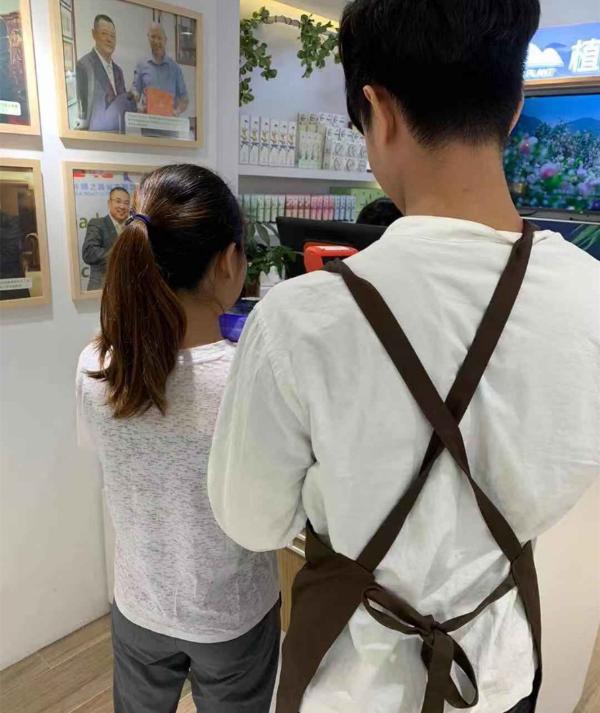 7天回购11次 是什么让香港顾客“踏破”植物医生门槛？