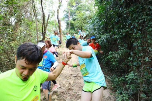 北回归线最美赛道 | 2019中国山地马拉松系列赛—“香港赛马会”广州从化山地马拉松赛（国际赛）盛大开幕