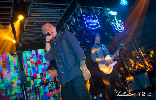 痛仰、海龟先生、新裤子.....因为一支威士忌，5支最火的乐队重装集结