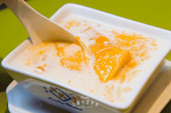 大数据告诉你，甜品行业有多火。发记甜品天天排队