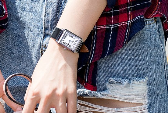 格子衫也能被陈瑶穿出不一样!腕间的艾戈勒手表成时尚潮流新宠