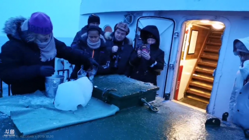 斗鱼科考团抵达极地矿区 探访神秘小镇巴伦支堡