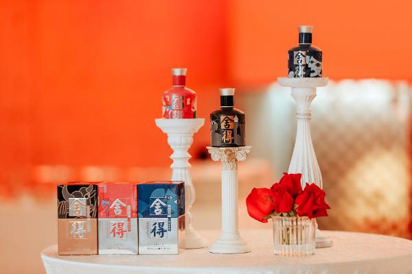 展示东方白酒魅力，艺术舍得亮相安尼施·卡普尔展央美美术馆开幕仪式