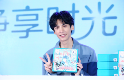 打造明星营销乘法公式，珀莱雅X京东为万千女性演绎一场净享艺术