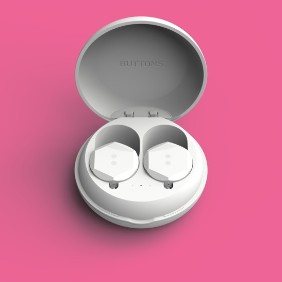 BUTTONS品牌举办发布会，黑眼豆豆will.i.am推出真无线蓝牙耳机