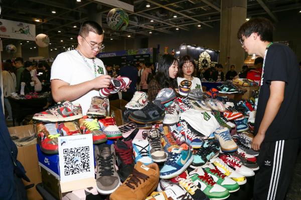 京东时尚携球鞋频道首秀Sneaker Con广州站 海量图赏带你看“地表最强球鞋展”