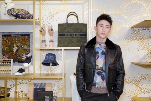 至臻荟萃，上海恒隆广场谱写奢华圣诞“星愿”