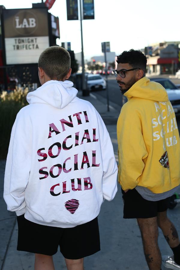 打破禁锢 放肆孤独Ed Hardy x Anti Social Social Club联名系列即将发售