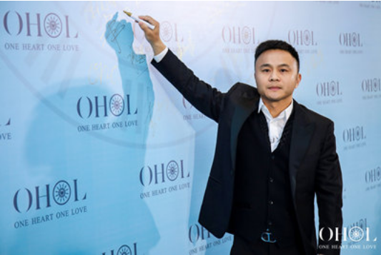 OHOL深圳首家新零售智慧珠宝店盛大开业