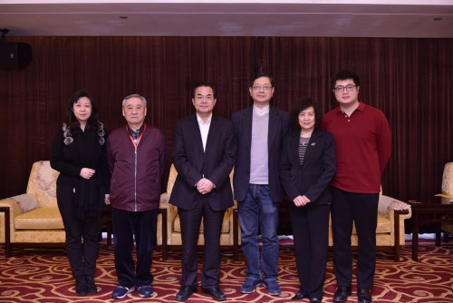 飞诺门阵荣获“中国信息界70家优秀企业”大奖