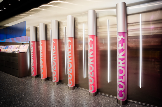 彩妆集合店品牌“WOW COLOUR”全球首发，打造线下美妆零售店新标杆