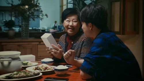 这个新春 与华为终端云服务一起更美好