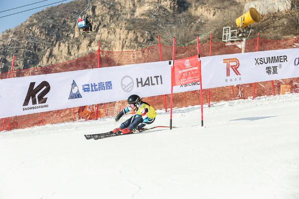 2019年北京市青少年滑雪锦标赛在延庆区万科石京龙滑雪场开赛