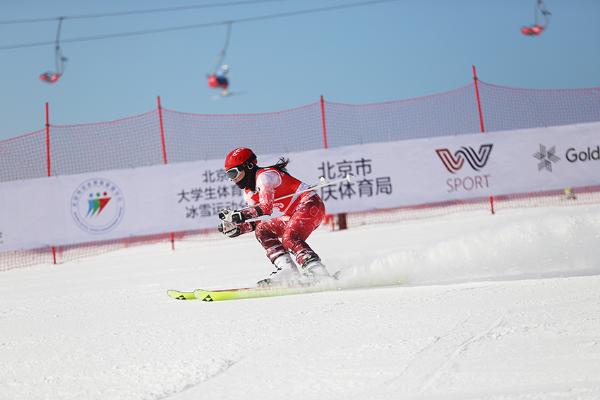 首都高校大学生第十四届滑雪比赛在京成功举办