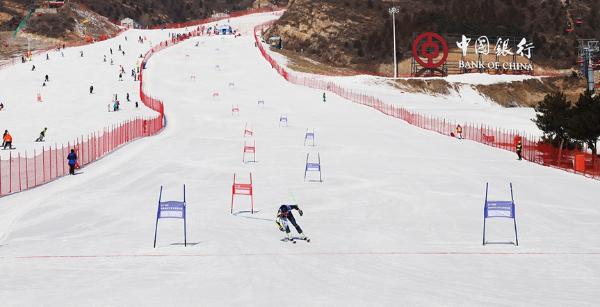 首都高校大学生第十四届滑雪比赛在京成功举办