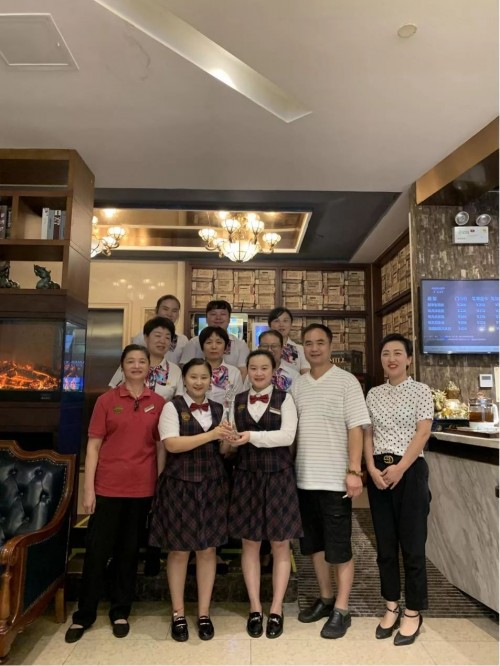 一起战“疫”丨喆啡酒店投资人王伟标：我是40年的老党员，应当冲在前面