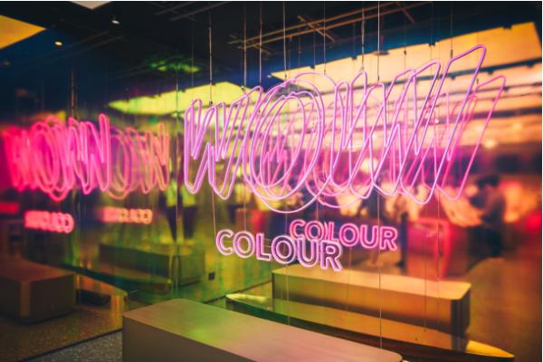 国潮新宠超大彩妆集合店WOW COLOUR逆势起飞 千店布局开启彩妆零售新时代