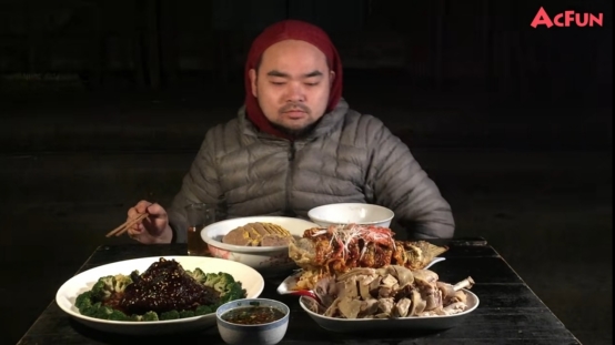 “A站王家卫”胖胖的山头：以美食敬过往