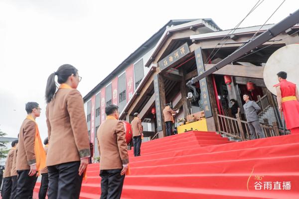 南大教授 南大教授张生做客谷雨直播，从酿酒史角度为洋河寻根