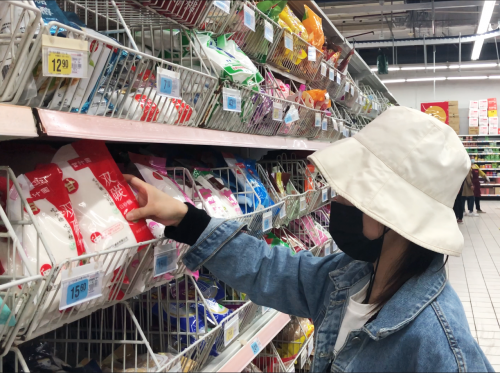 疫情期间，甘汁园双碳白糖等高端糖走俏市场