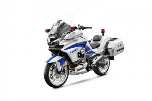 国产首款公升级警用摩托全球首发，春风动力再树行业新里程