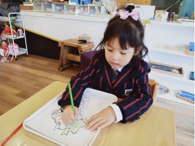 我的孩子在宁波赫德丨我总觉得，她在幼儿园的每一天都是闪闪发光的