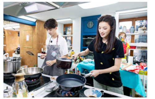 “中餐厅”明星们为什么做了几季饭都执着于这口锅？
