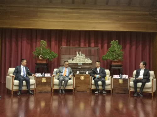 王金昌董事长一行拜会保利集团