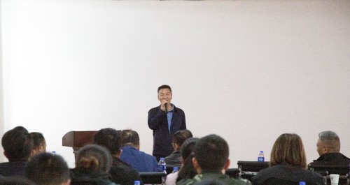 中青旅联盟国内/电商专委会在茶卡天空壹号景区召开