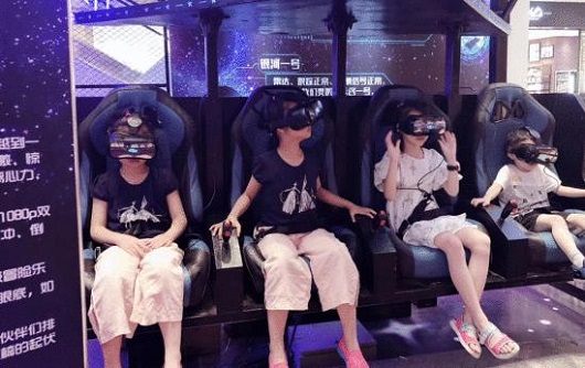 重庆暑假好去处！长嘉汇VR航空航天体验展好评如潮！