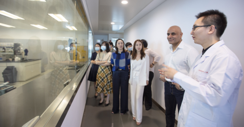 上美集团|上美集团深耕屈臣氏，打造新零售新征程