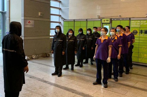 丰诚武汉战斗抗疫防汛一线，奔赴堤坝保卫家园