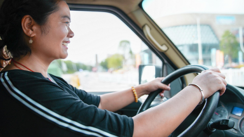 货拉拉|独自抚养3个孩子，这个开货拉拉的单亲妈妈了不起