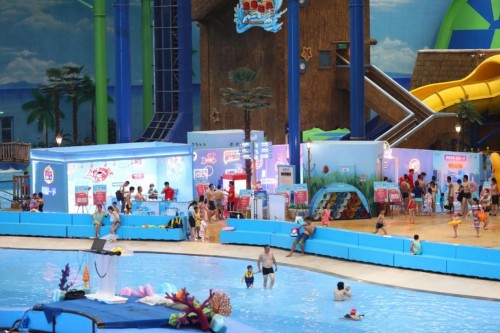 直播|场景式直播吸“睛” 京东家电联手广州融创开启“水上夜市”