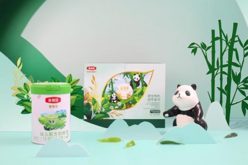 伊利|伊利金领冠塞纳牧上市一周年 携手顶尖设计师推出原生有机礼盒