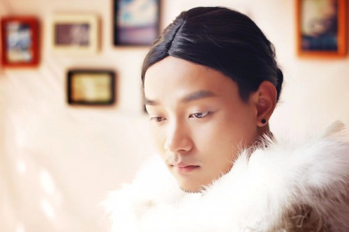 张家荣：作为张国荣模仿者，其实像不像其实并不重要