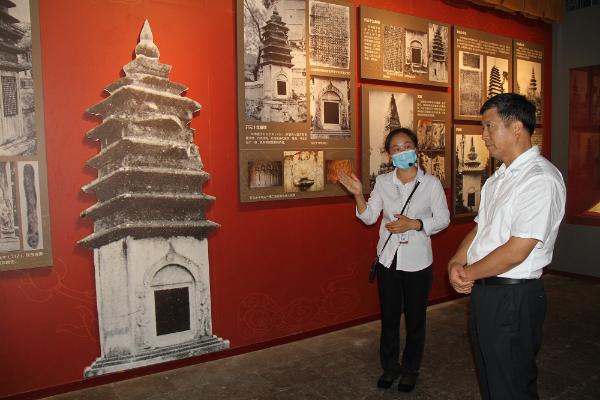 国家文物局副局长胡冰就文物保护工作到云居寺调研