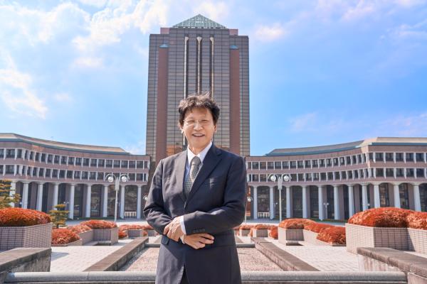 日本护肤研发专家成透真集团首席研发顾问，开启有效成分护肤新时代