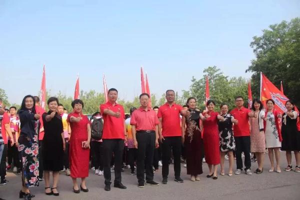 安博翔宇中学民族教育“使者”入围“中国好人榜”候选人