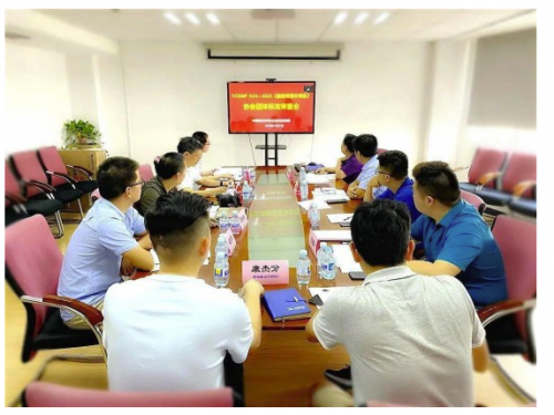 背胶行业标准审查通过 膏状瓷砖背胶代表行业未来