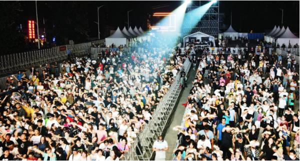 “古都夜八点,古都新生活” 碧桂园 IMF live 电音节”繁荣地域经济