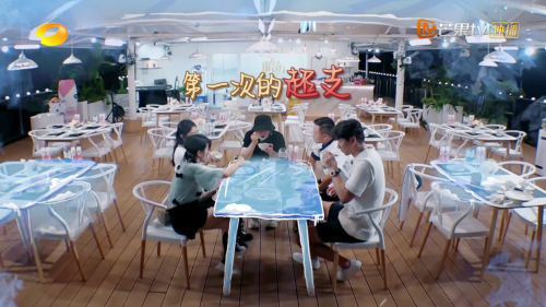 《中餐厅4》首播看点十足 赵丽颖第一期就“累瘫”？