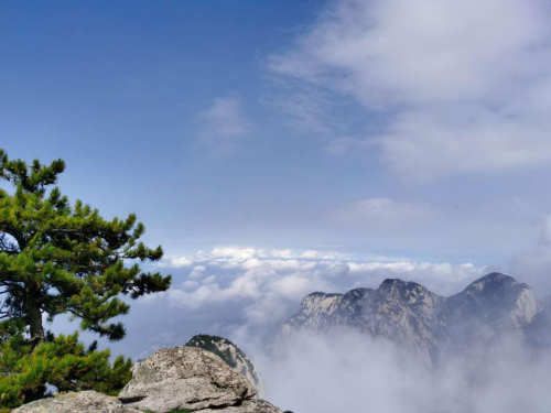 挑战华山绝壁 助力2021全运会