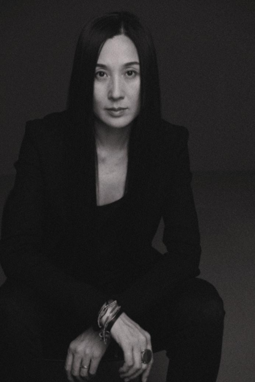 当经典三枪遇见针织女王,以时尚致敬女性内新力量