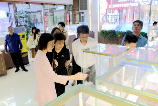 浙江省珠宝行业放心消费建设启动仪式在杭州国际珠宝城举行