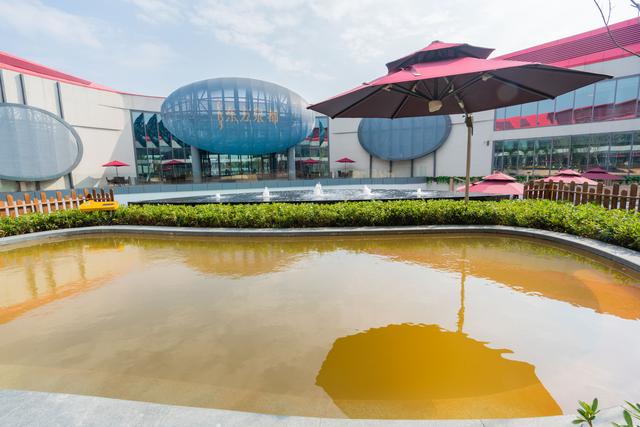 上海初秋好去处，天然温泉解锁十月魔都泡沫仙境