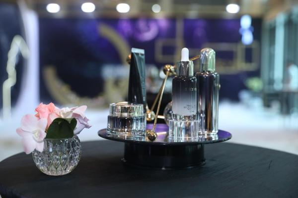 奢思雅“裂酵の谜”品牌发布会盛大召开，弦子亲临，见证新品载誉发布