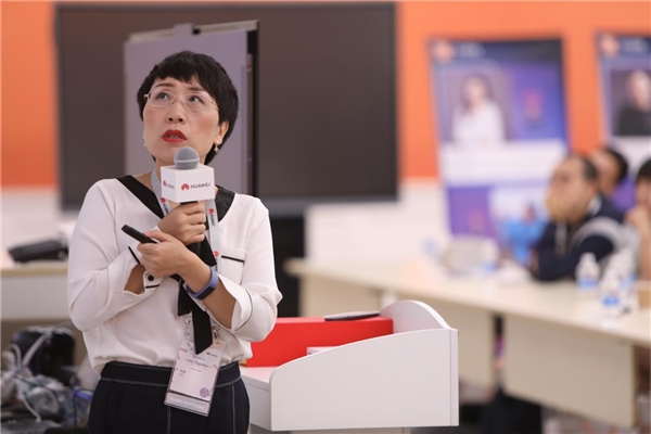 华为阅读点亮华为开发者大会:打造全球精品数字阅读内容分发平台