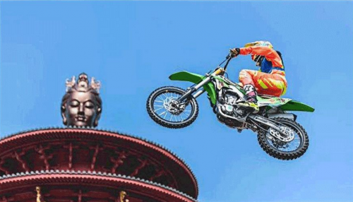 突破TOP1润滑油：敢作敢为 方显激情