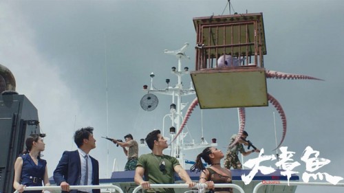 《大章鱼》今日震撼上映！深海巨章，变异侵袭！